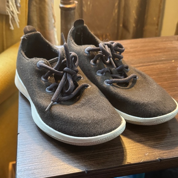 allbirds Shoes - Allbirds Brown Wool Sneakers